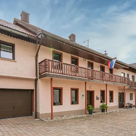 Holiday Pepi - Happy Apartman Ajdovscina