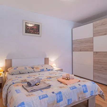 Holiday Pepi - Happy Apartman Ajdovscina